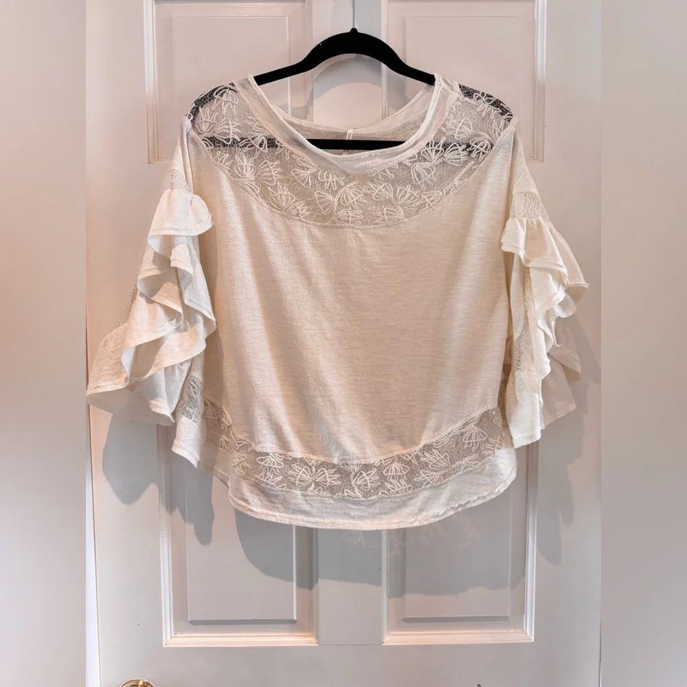Free People Love Affair - Ivory/White Lace Knit Bell Sleeve Top – Size Small